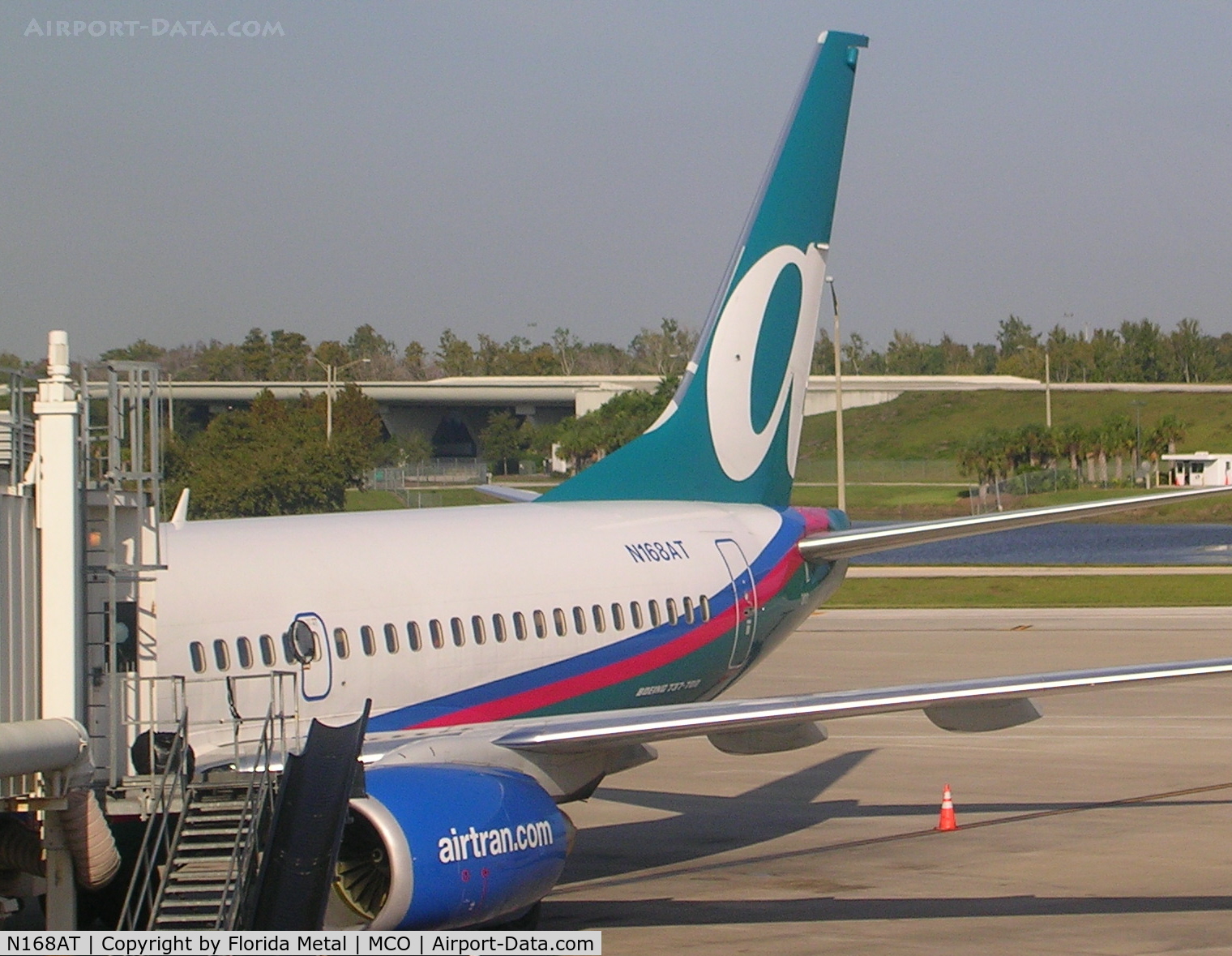 N168AT, 2004 Boeing 737-76N C/N 32653, Orlando