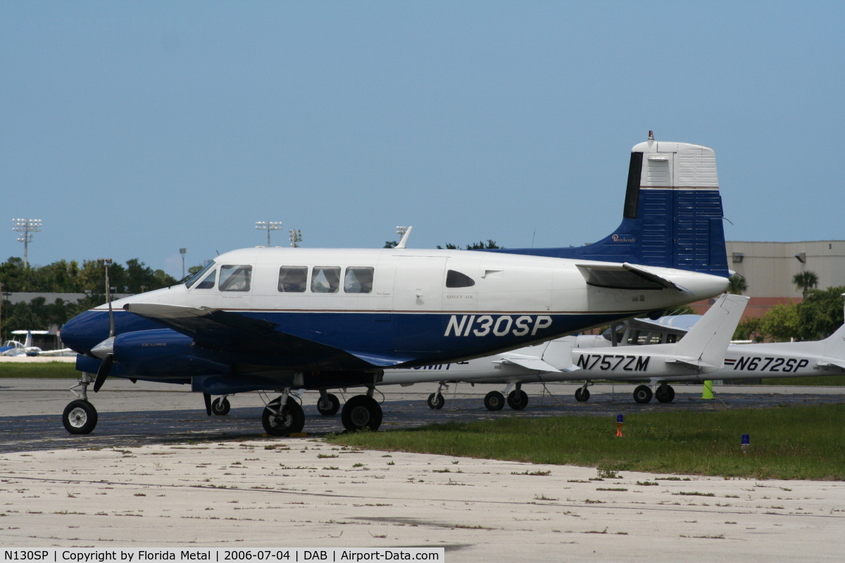 N130SP, 1960 Beech U-8F Seminole C/N LF.17, Queen Air