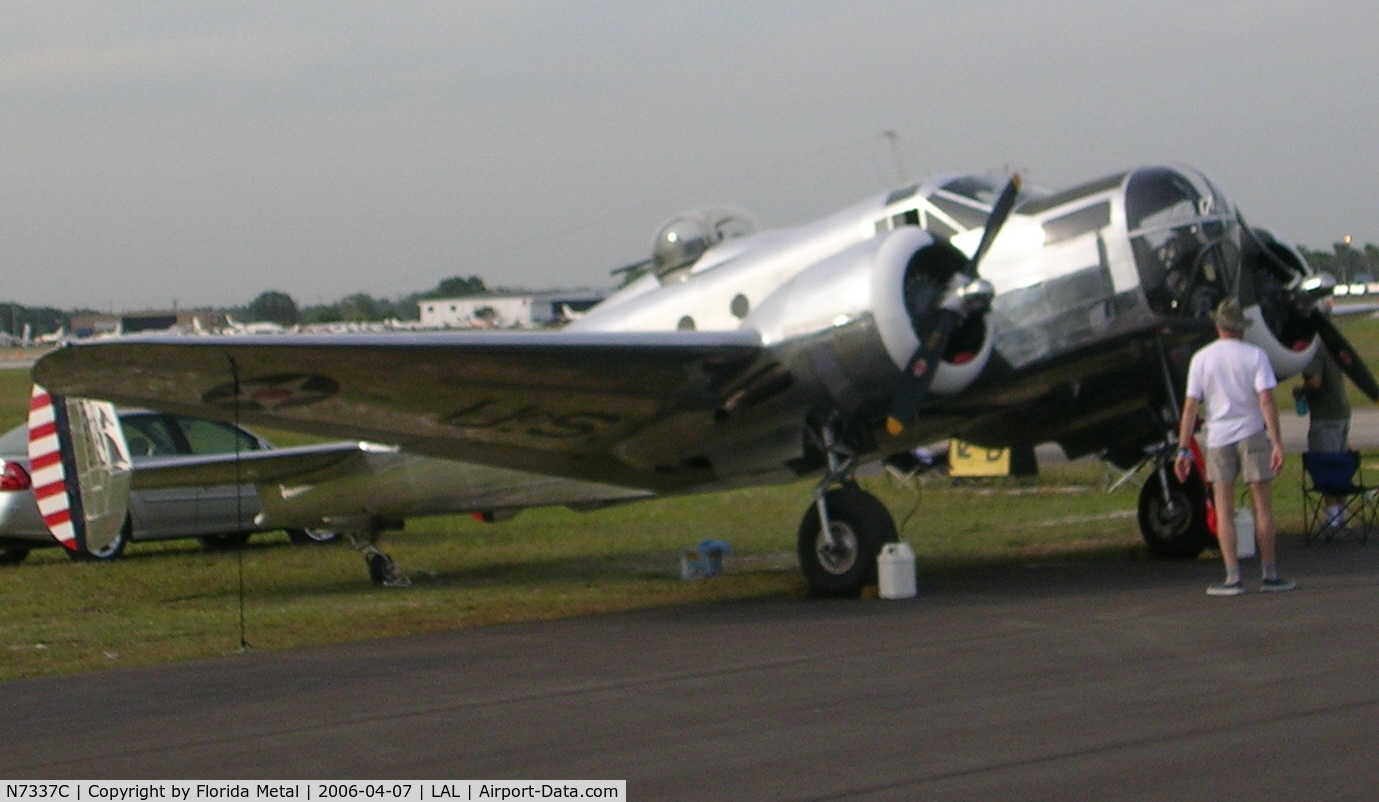 N7337C, 1943 Beech AT-11 Kansan C/N 4597, Sun N Fun