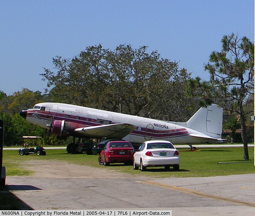 N600NA, 1940 Douglas DC-3A-228D C/N 3291, Largest plane at Spruce Creek