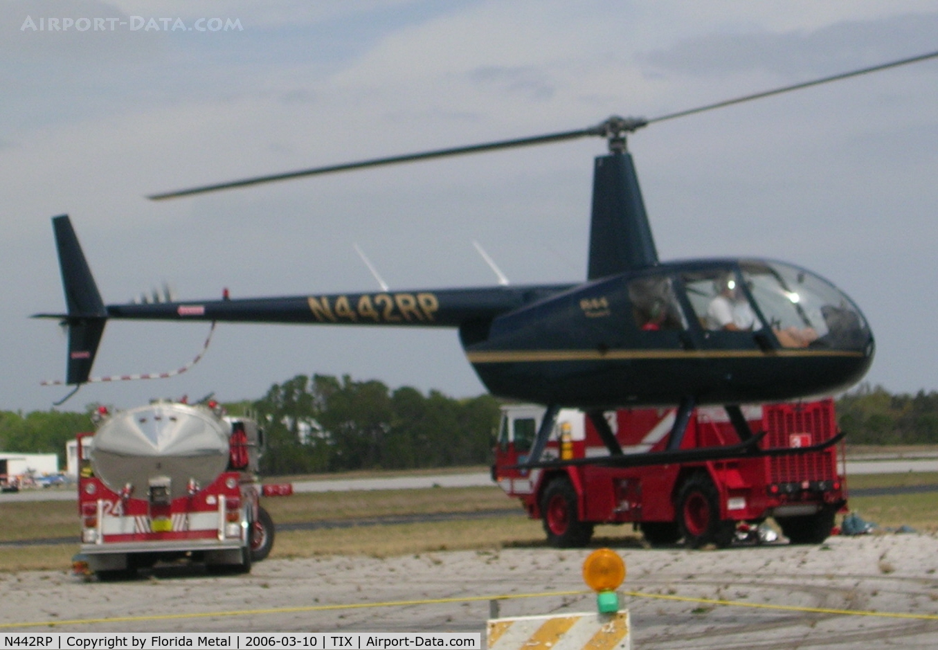 N442RP, 2002 Robinson R44 C/N 1277, Helicopter rides
