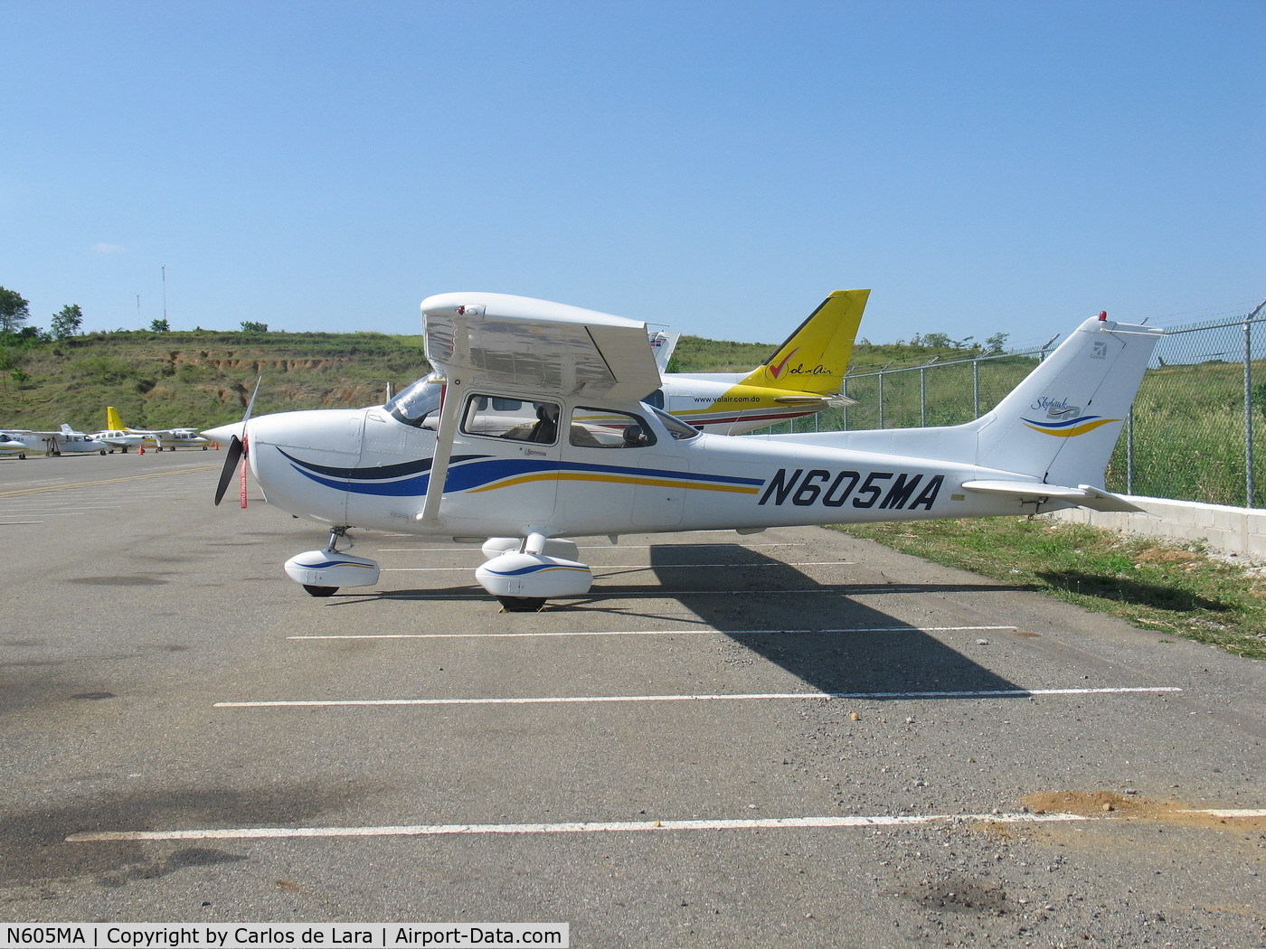N605MA, 2000 Cessna 172S C/N 172S8605, Resting in Higuero