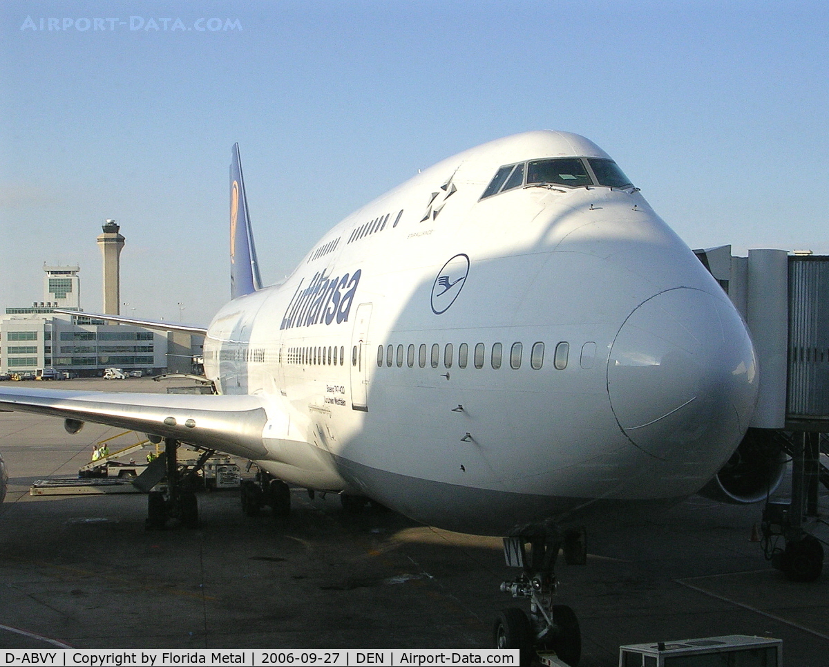 D-ABVY, 2000 Boeing 747-430 C/N 29869, LH 747-400