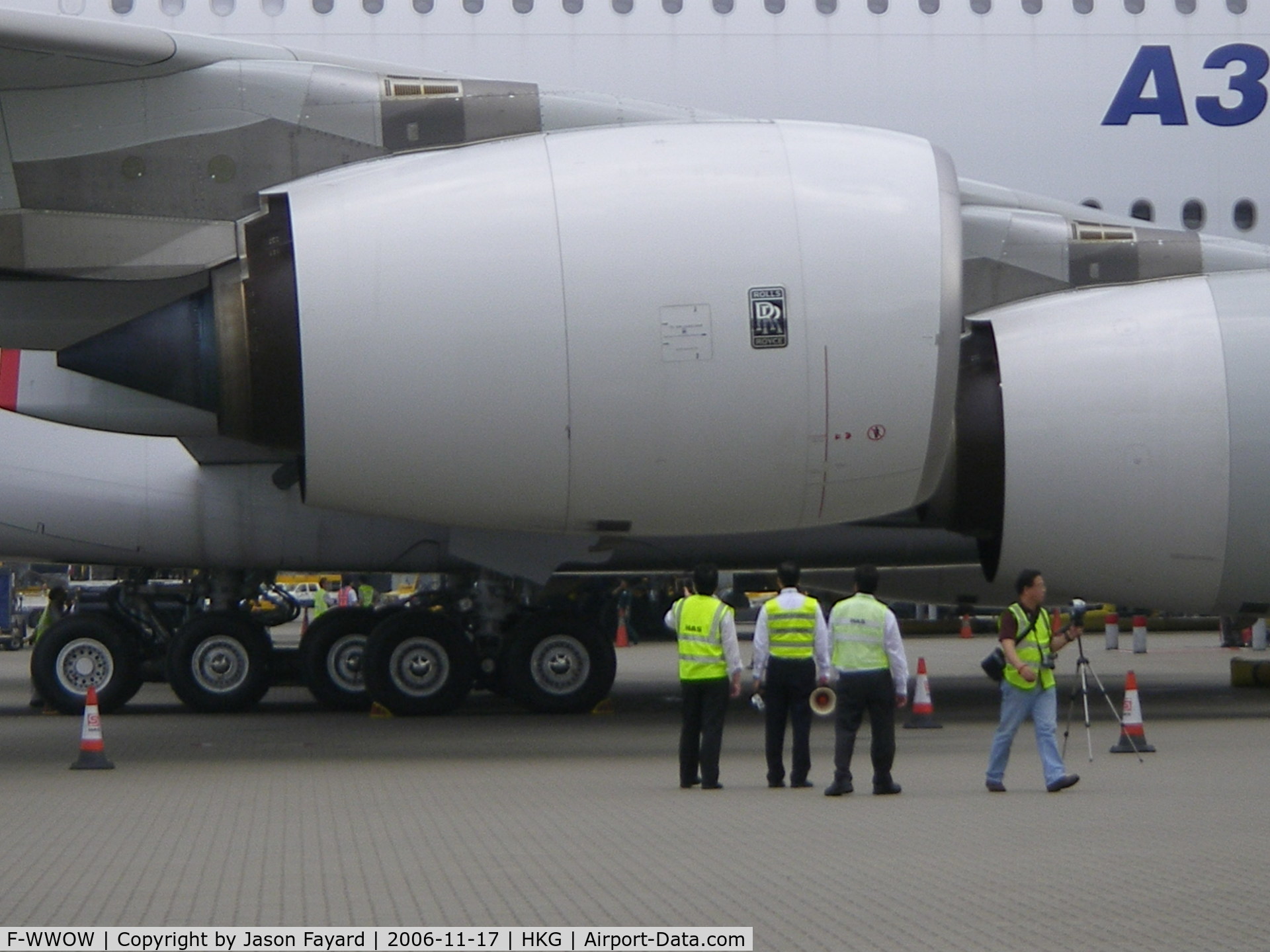 F-WWOW, 2005 Airbus A380-841 C/N 001, R/H OTBD engine after arrival in HKG