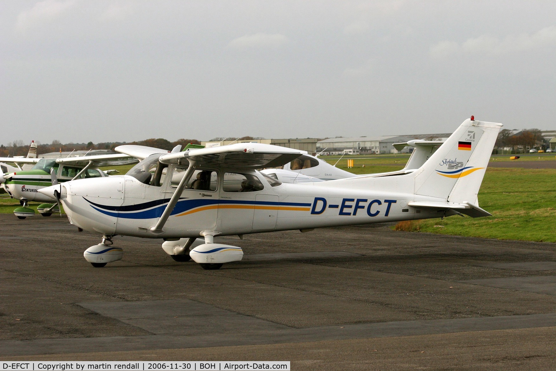 D-EFCT, 1999 Cessna 172S C/N 172S8186, CESSNA 172