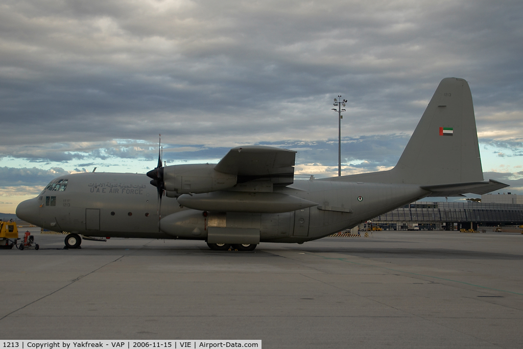 1213, 1981 Lockheed C-130H Hercules C/N 382-4879, United Arab Emirates Lockheed C130 Hercules