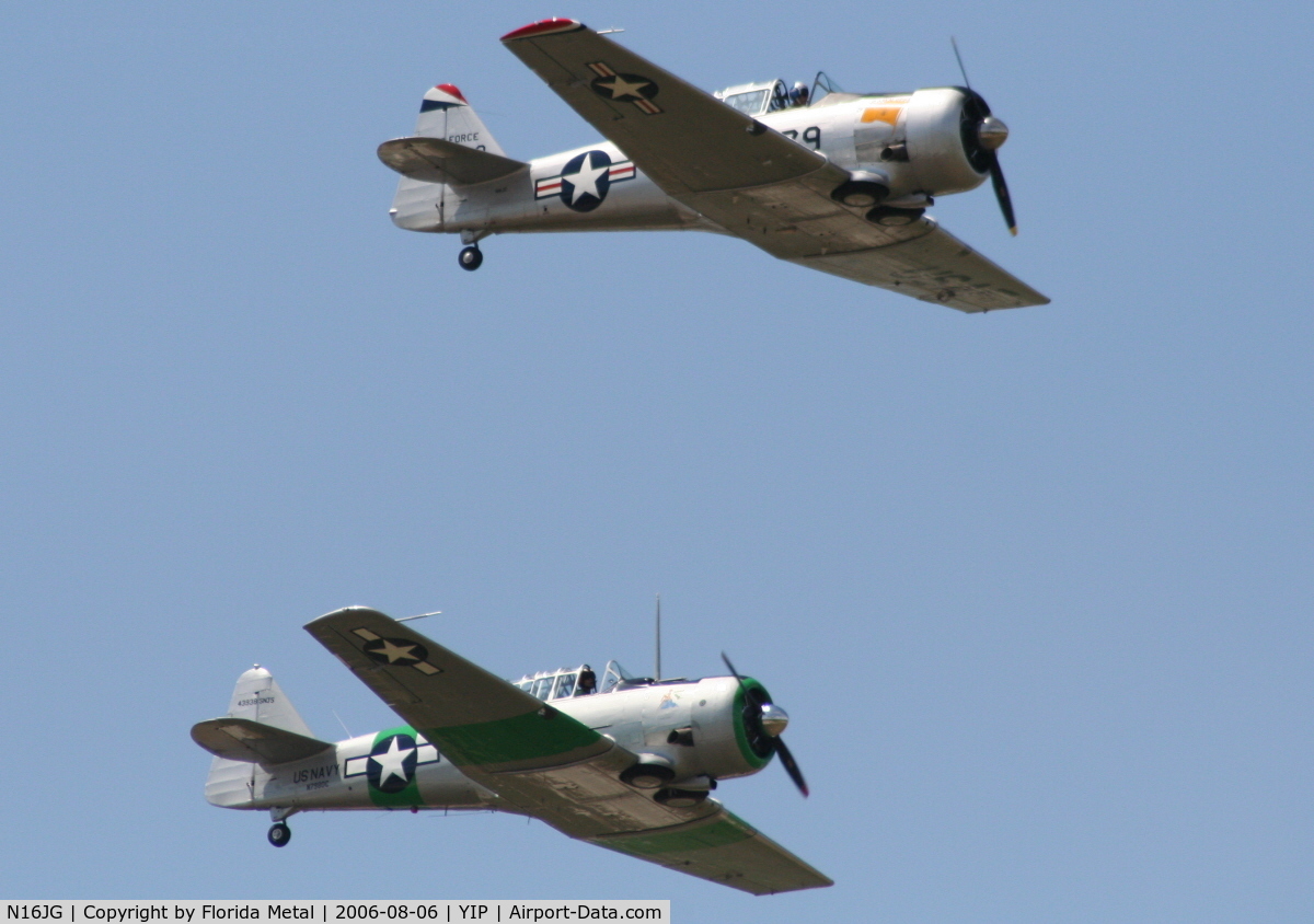 N16JG, 1942 North American AT-6C Texan C/N 88-11731, In formation