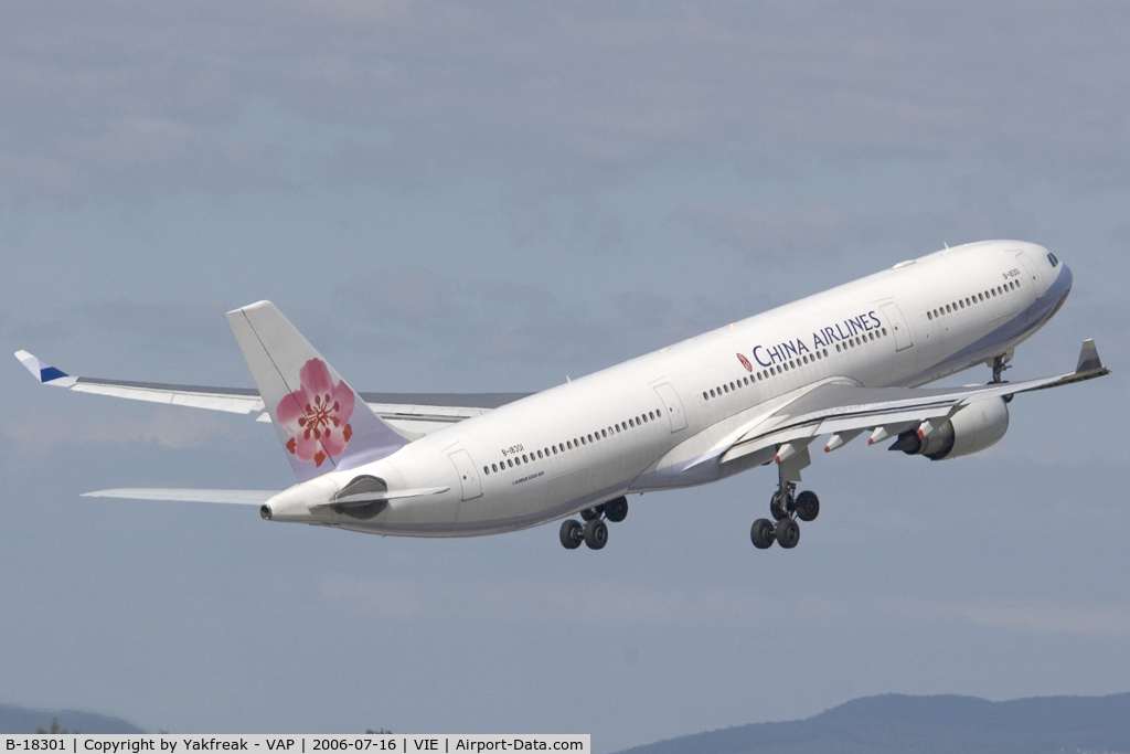 B-18301, 2004 Airbus A330-302 C/N 602, China Airlines Airbus 330-300