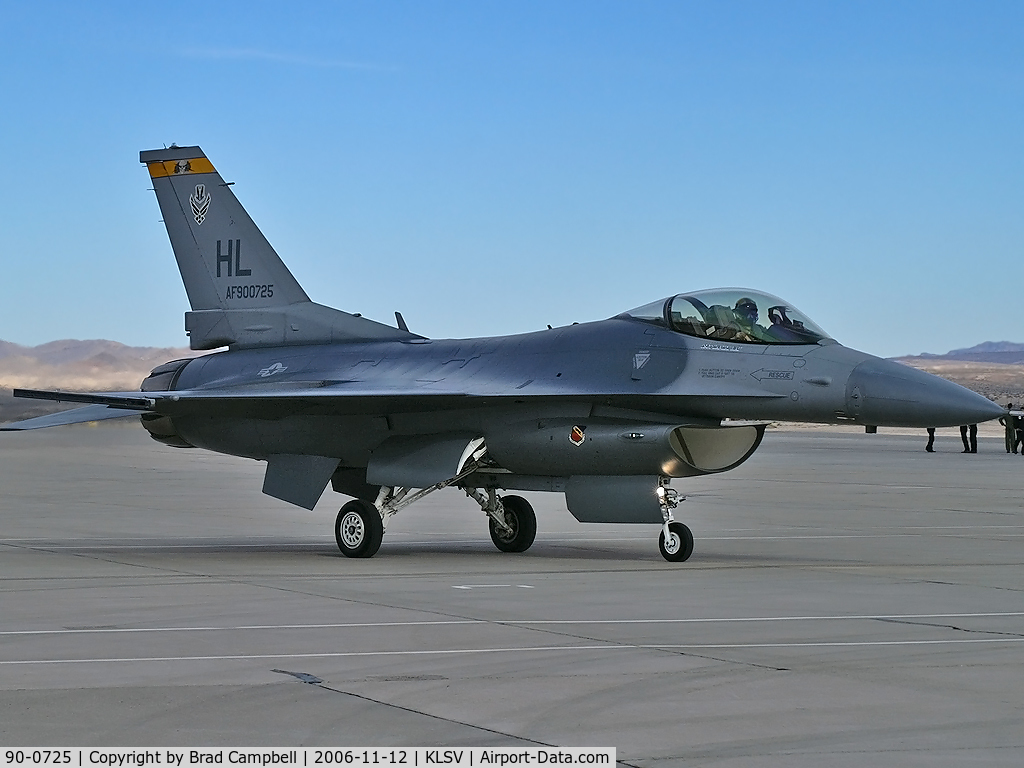 90-0725, 1990 General Dynamics F-16CG Night Falcon C/N 1C-333, General Dynamics / USAF / F-16CG Fighting Falcon (cn 1C-333) / Aviation Nation 2006