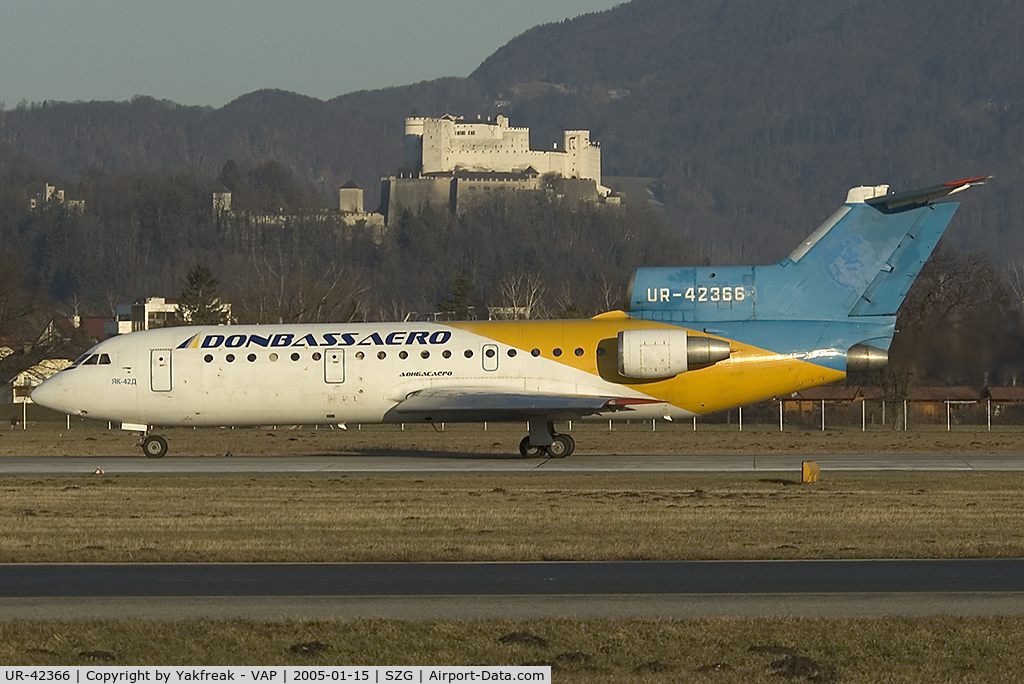 UR-42366, Yakovlev Yak-42D C/N 4520421814047, Donbassaero Yakovlev 42