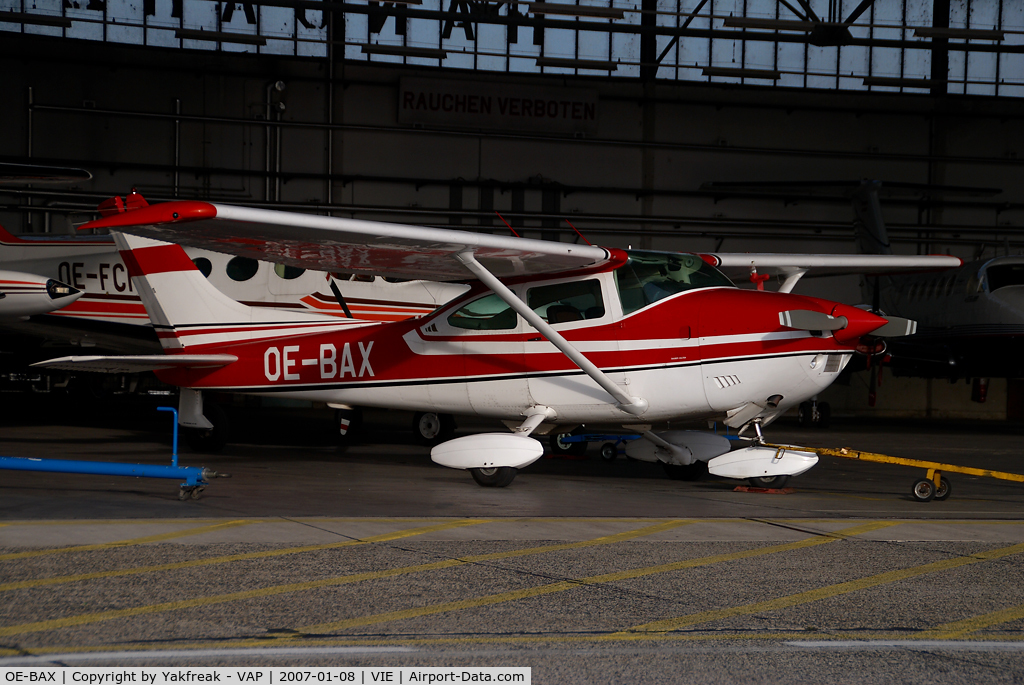 OE-BAX, Cessna 182P Skylane C/N 18262985, Cessna 182