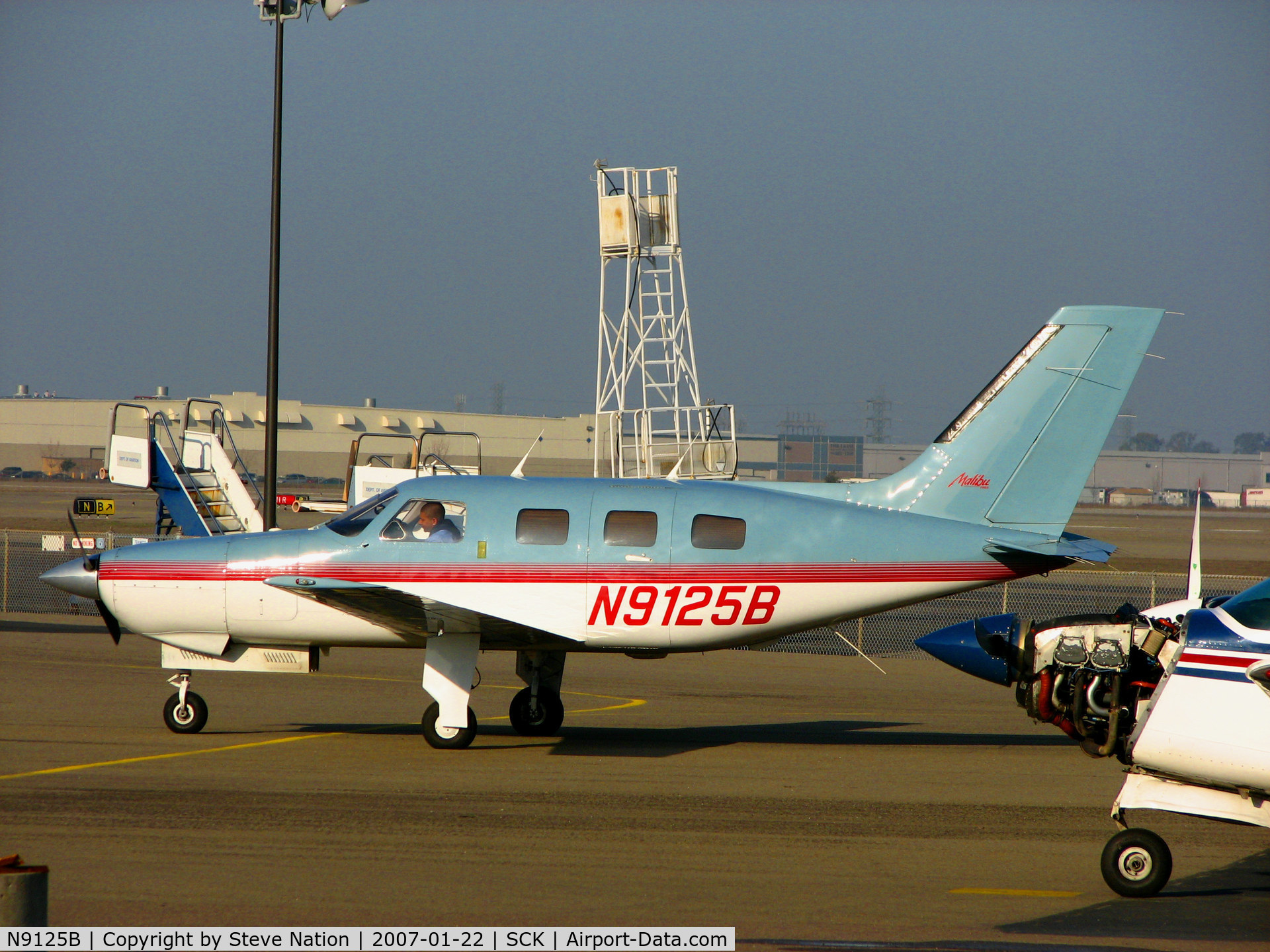 N9125B, 1987 Piper PA-46-310P Malibu C/N 4608068, Vanderberghe Construcyion 1987 Piper PA-46-310P @ Stockton Municipal Airport, CA