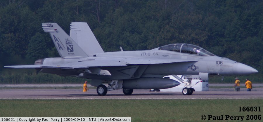 166631, Boeing F/A-18F Super Hornet C/N F124, Ready to bound into the air