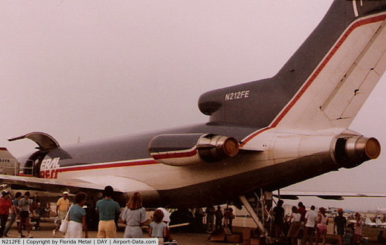 N212FE, 1984 Boeing 727-2S2F C/N 22934, Fed Ex at Dayton in 1985