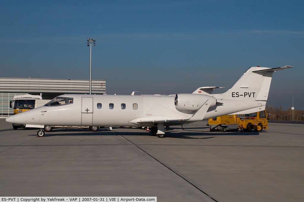 ES-PVT, Gates Learjet 55 C/N 55-061, Learjet 55