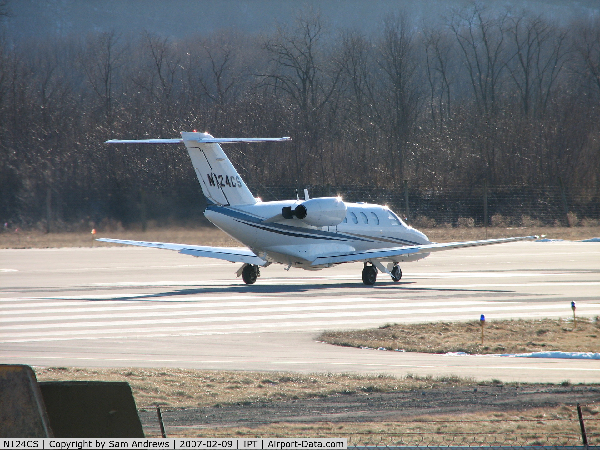 N124CS, 2001 Cessna 525 CitationJet CJ1 C/N 525-0472, on the way out from Williamsport, PA (IPT) to Laurence G Hanscom Field Airport (Bedford, MA) [KBED/BED]