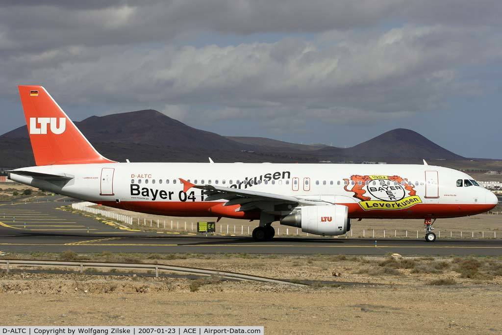 D-ALTC, 2001 Airbus A320-214 C/N 1441, visitor