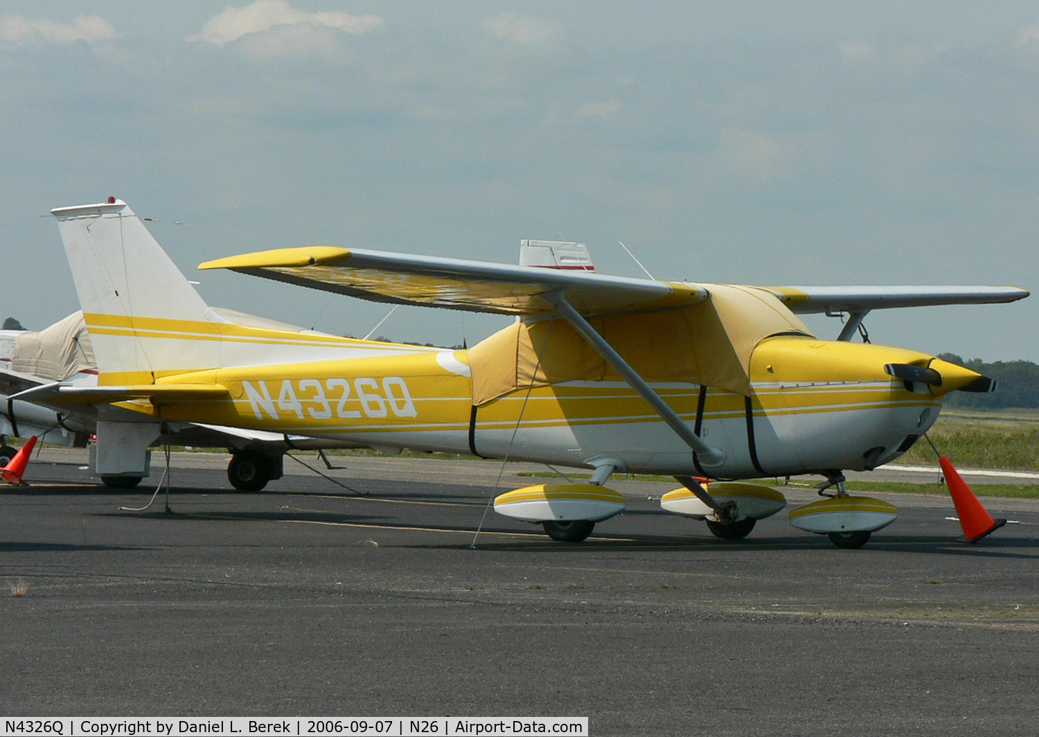 N4326Q, 1971 Cessna 172L C/N 17260226, The color scheme of this yellow 1971 Cessna blends in well with the summer sea air.