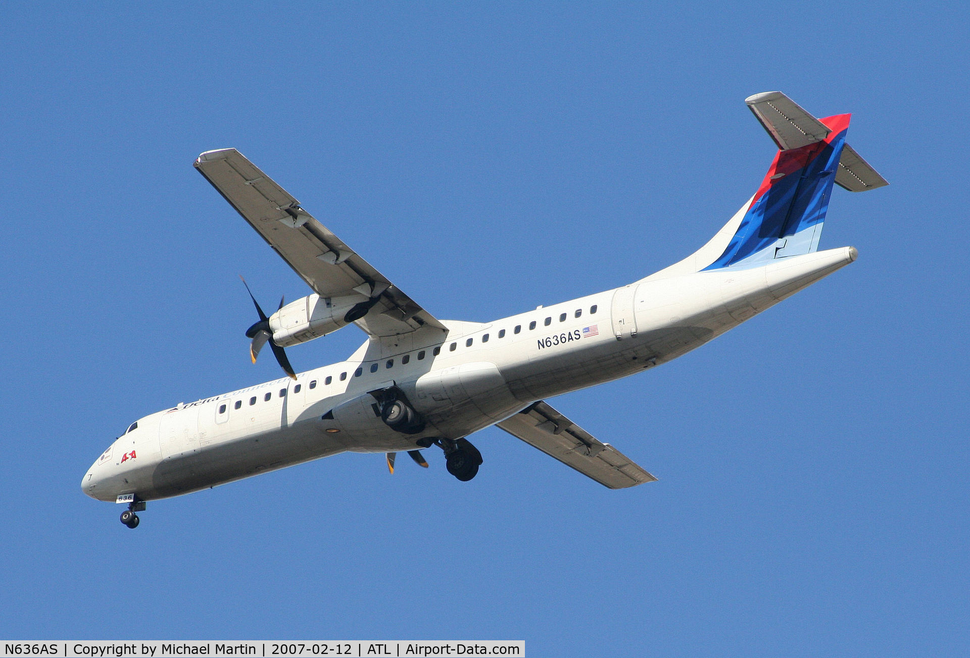 N636AS, 1993 ATR 72-212 C/N 375, Over the numbers of 26L