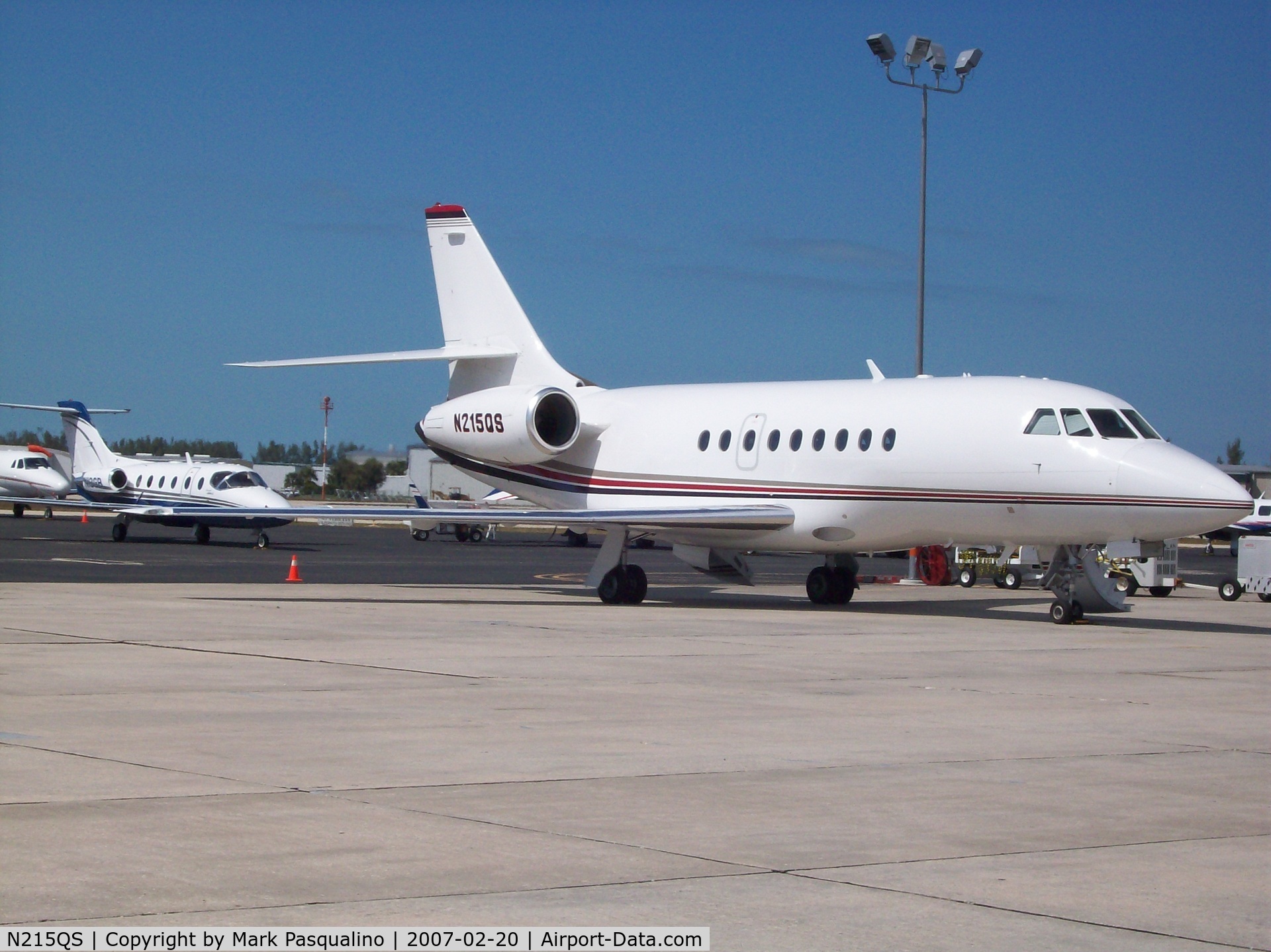 N215QS, 2004 Dassault Falcon 2000 C/N 214, Falcon 2000