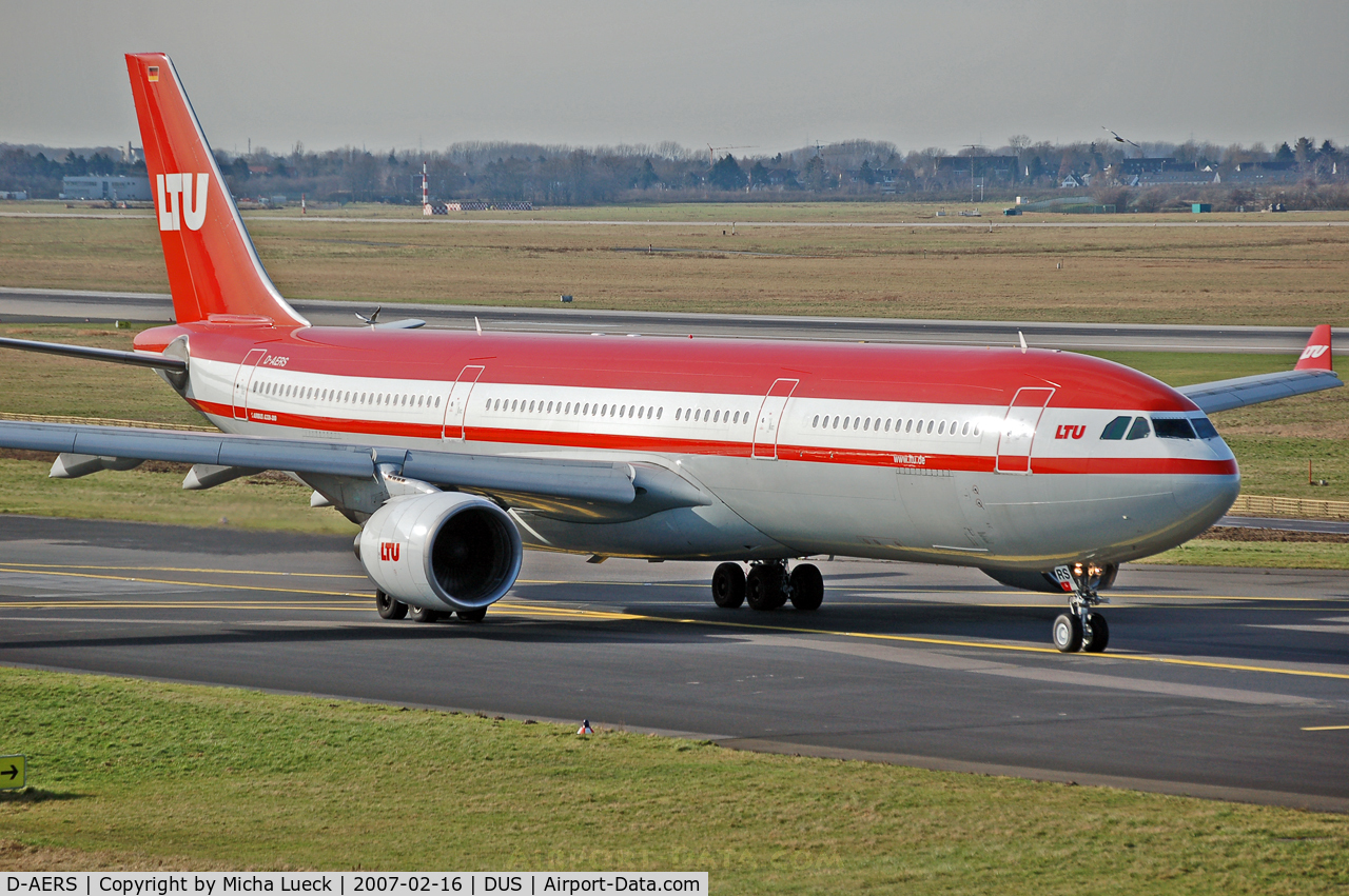 D-AERS, 1997 Airbus A330-322 C/N 171, Taxiing to the runway