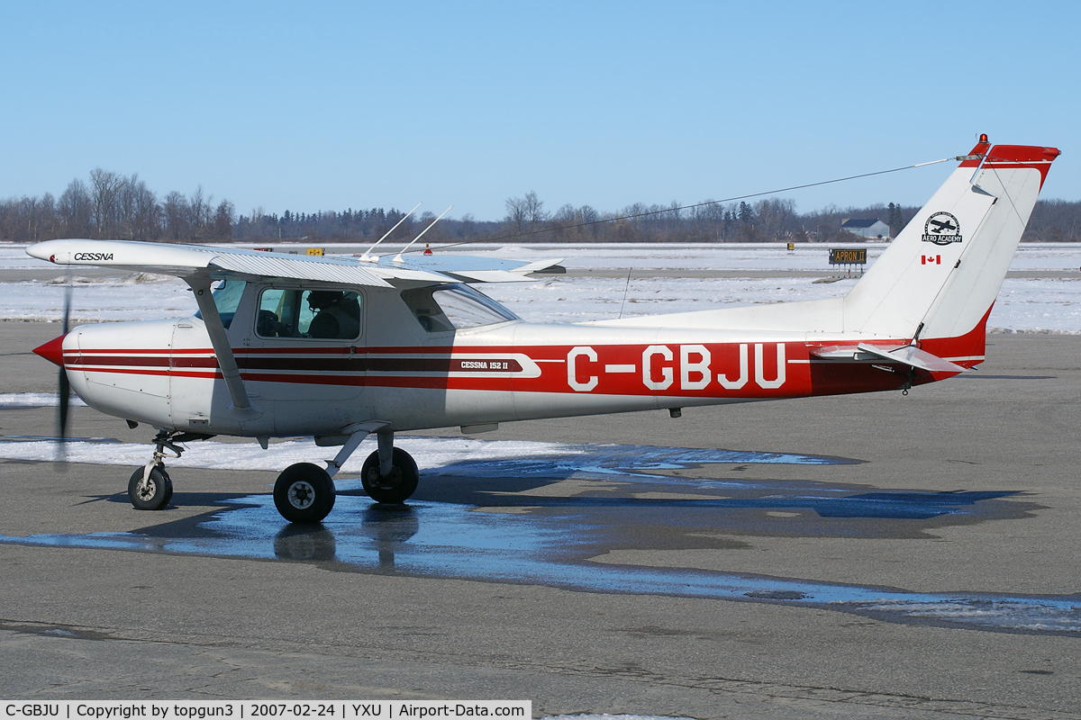 C-GBJU, 1979 Cessna 152 C/N 15283897, Taxiing onto Ramp 3.