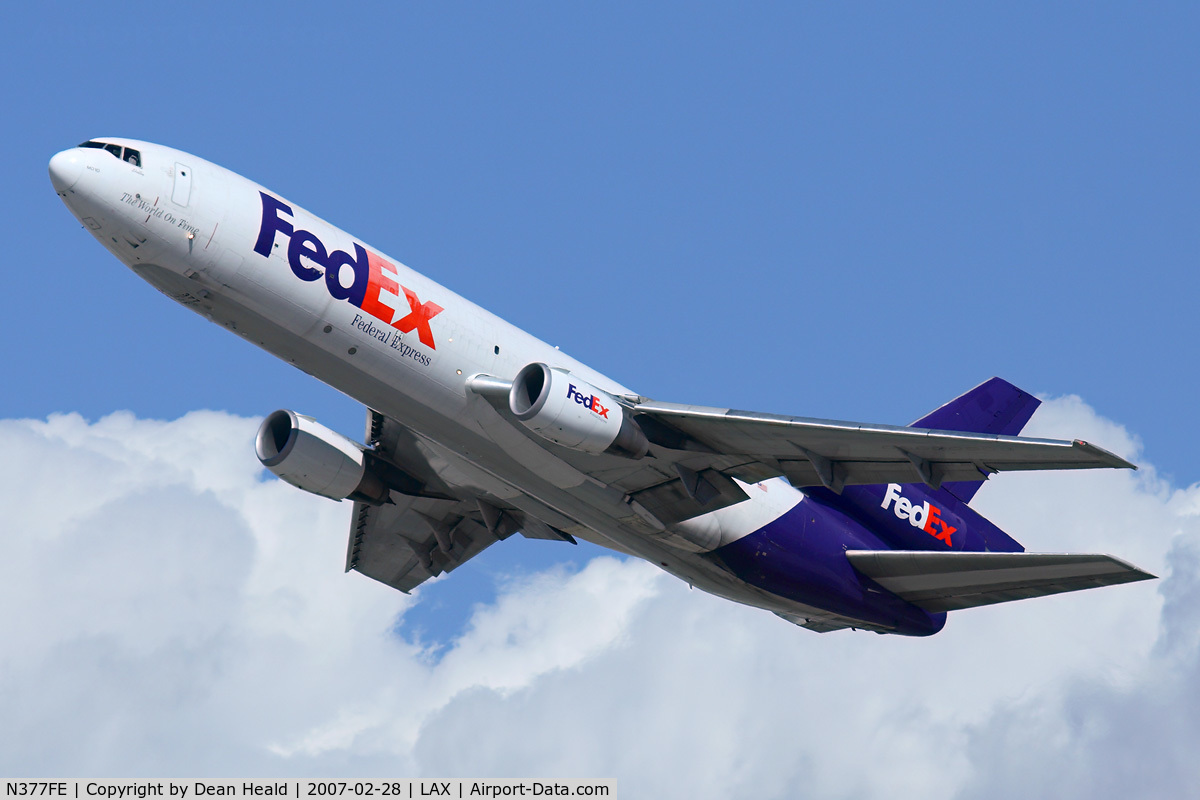 N377FE, 1972 McDonnell Douglas MD-10-10F C/N 47965, FedEx N377FE (FLT FDX3019) climbing out from RWY 25R enroute to Chicago O'Hare Int'l (KORD).