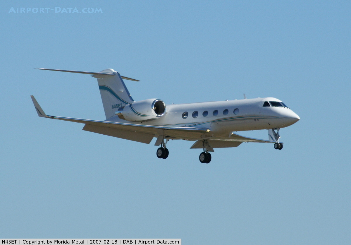 N45ET, 2000 Gulfstream Aerospace G-IV C/N 1405, G-IV