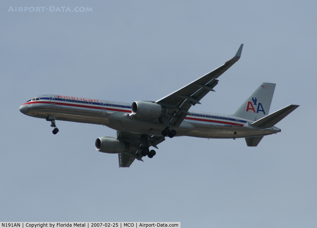 N191AN, 2001 Boeing 757-223 C/N 32385, American