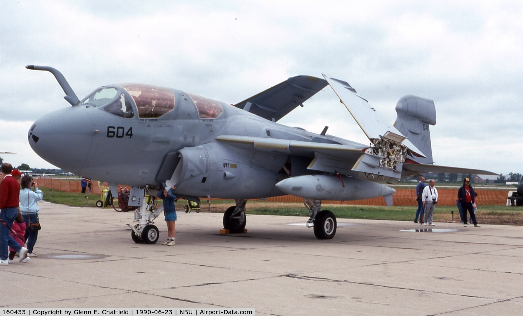 160433, Grumman EA-6B Prowler C/N P-61, Open house at Glenview NAS