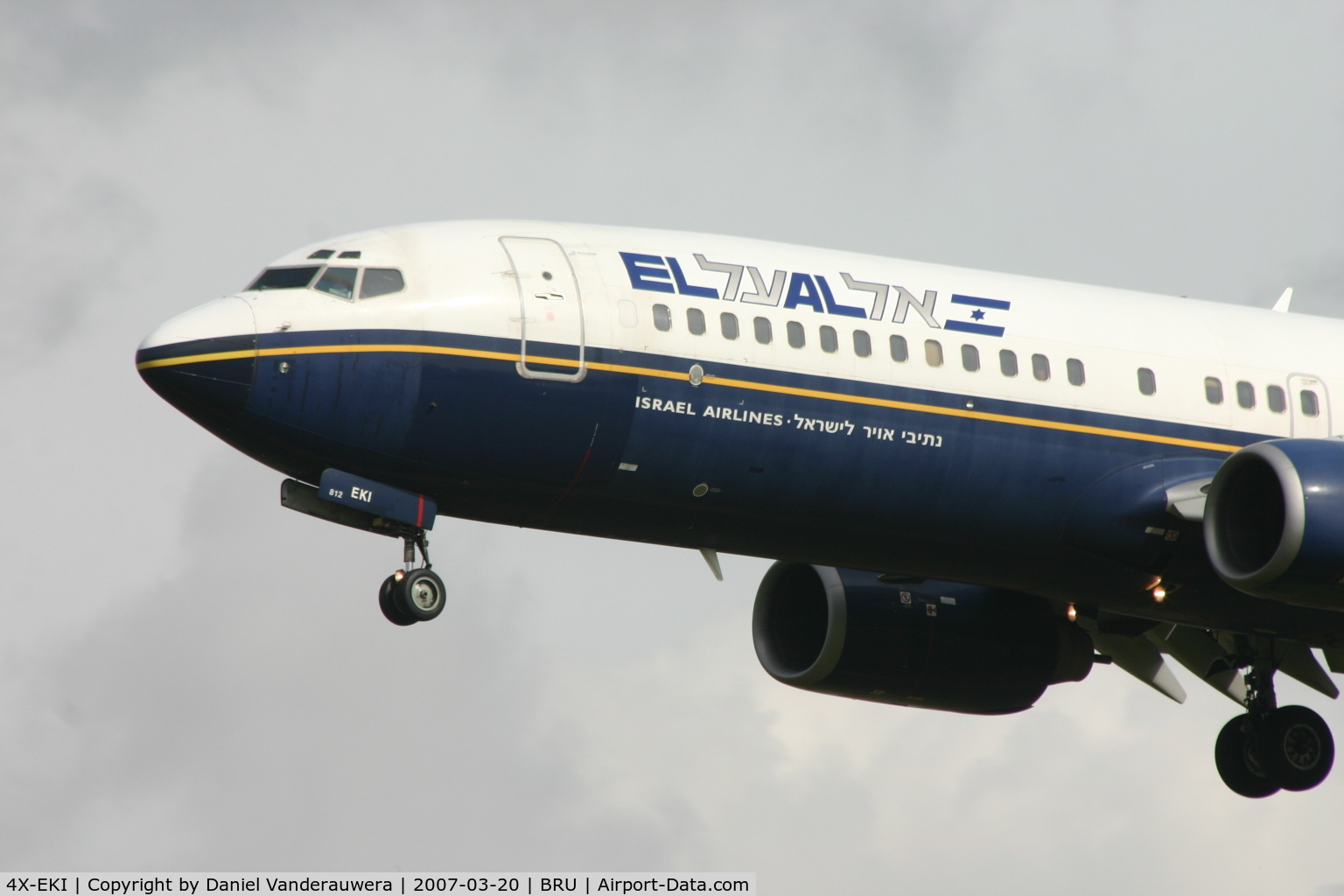 4X-EKI, 1999 Boeing 737-86N C/N 28587, arrival of flight LY331