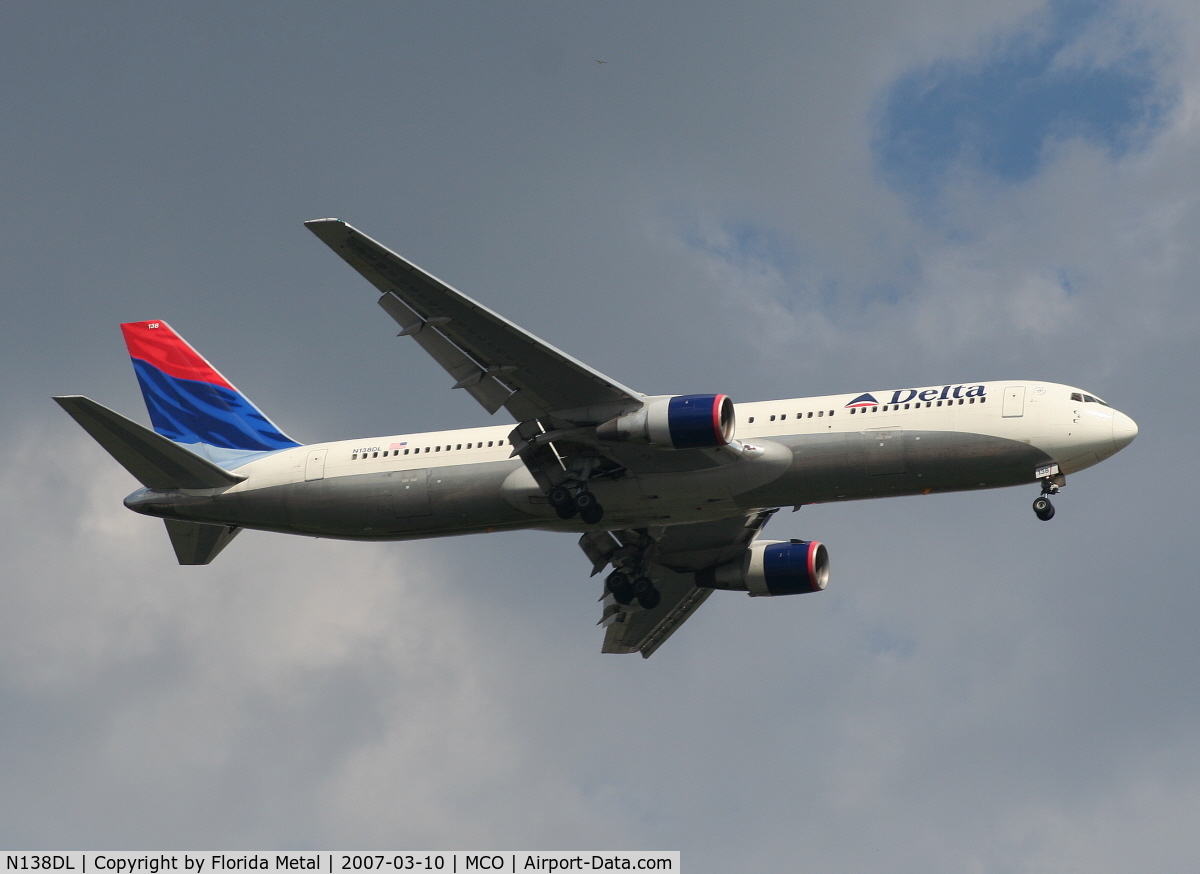 N138DL, 1991 Boeing 767-332 C/N 25409, Delta