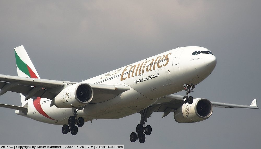 A6-EAC, 2000 Airbus A330-243 C/N 372, Emirates A330-243