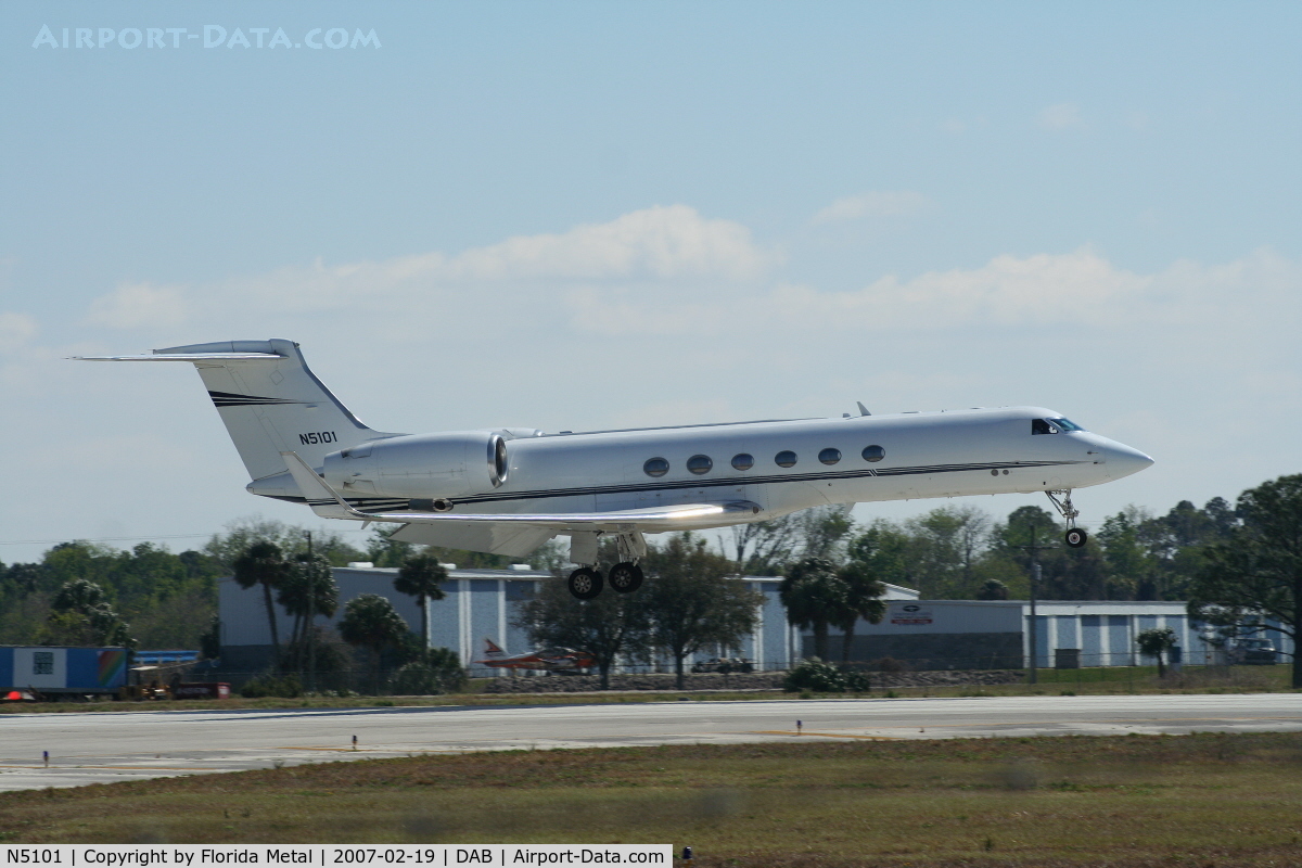 N5101, 1998 Gulfstream Aerospace G-V C/N 550, G-5