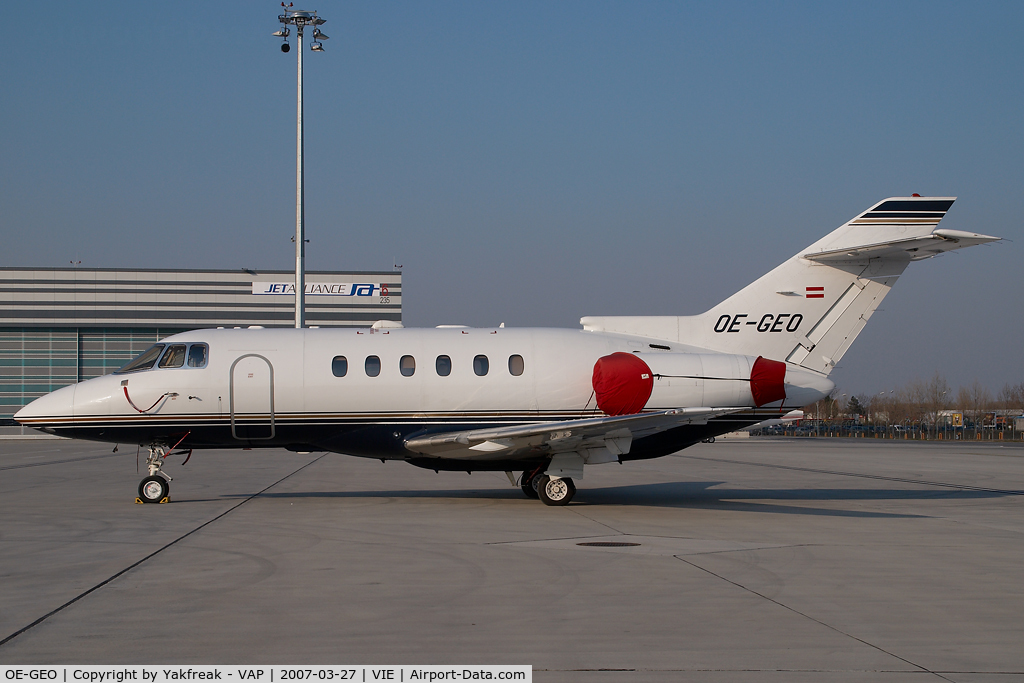 OE-GEO, 2000 Raytheon Hawker 800XP C/N 258477, Exclusive jet Charter Bae 125