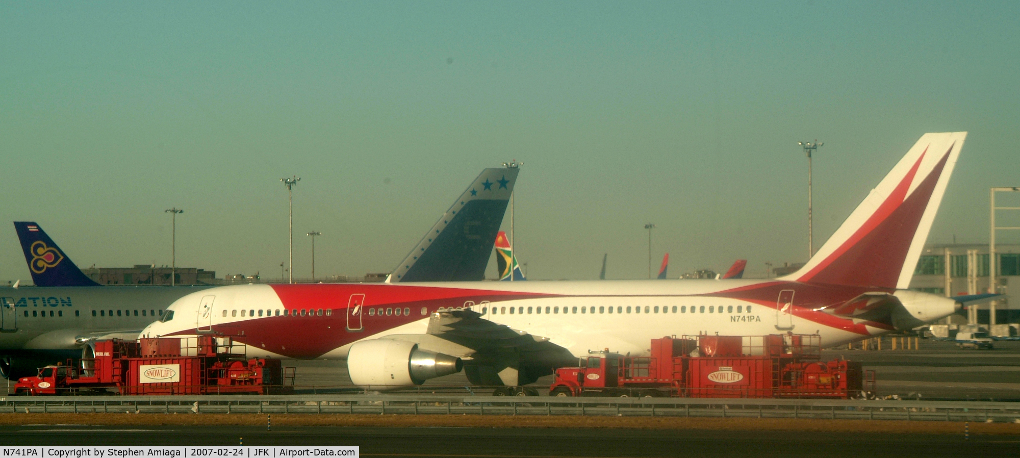 N741PA, 1990 Boeing 757-230 C/N 24737, on the ramp