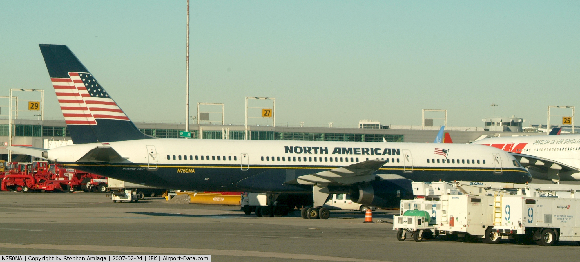 N750NA, 1995 Boeing 757-28A C/N 26277, Ready for that long haul to Lagos...