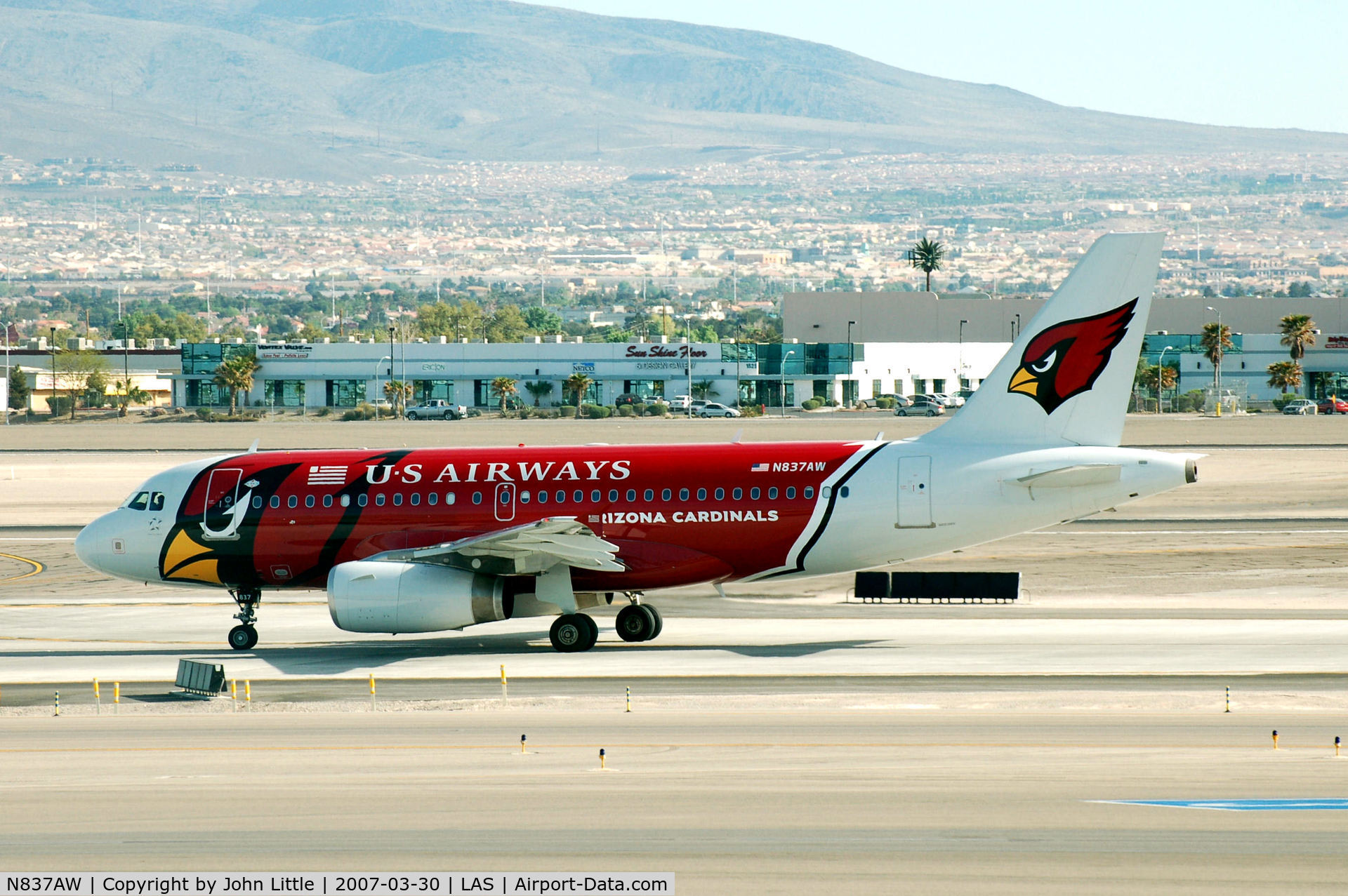 N837AW, 2005 Airbus A319-132 C/N 2595, America West painted up for Arizona Cardinals