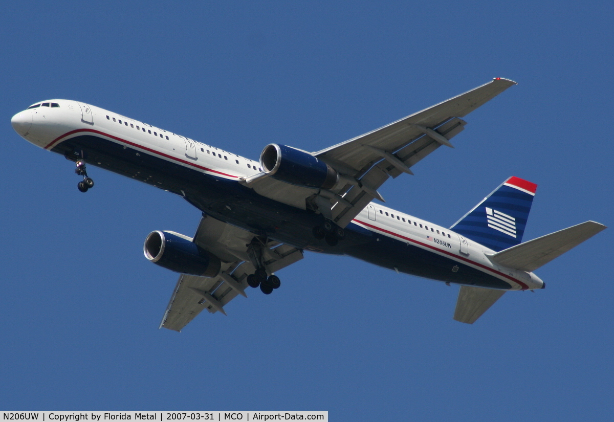 N206UW, 1995 Boeing 757-2B7 C/N 27808, US