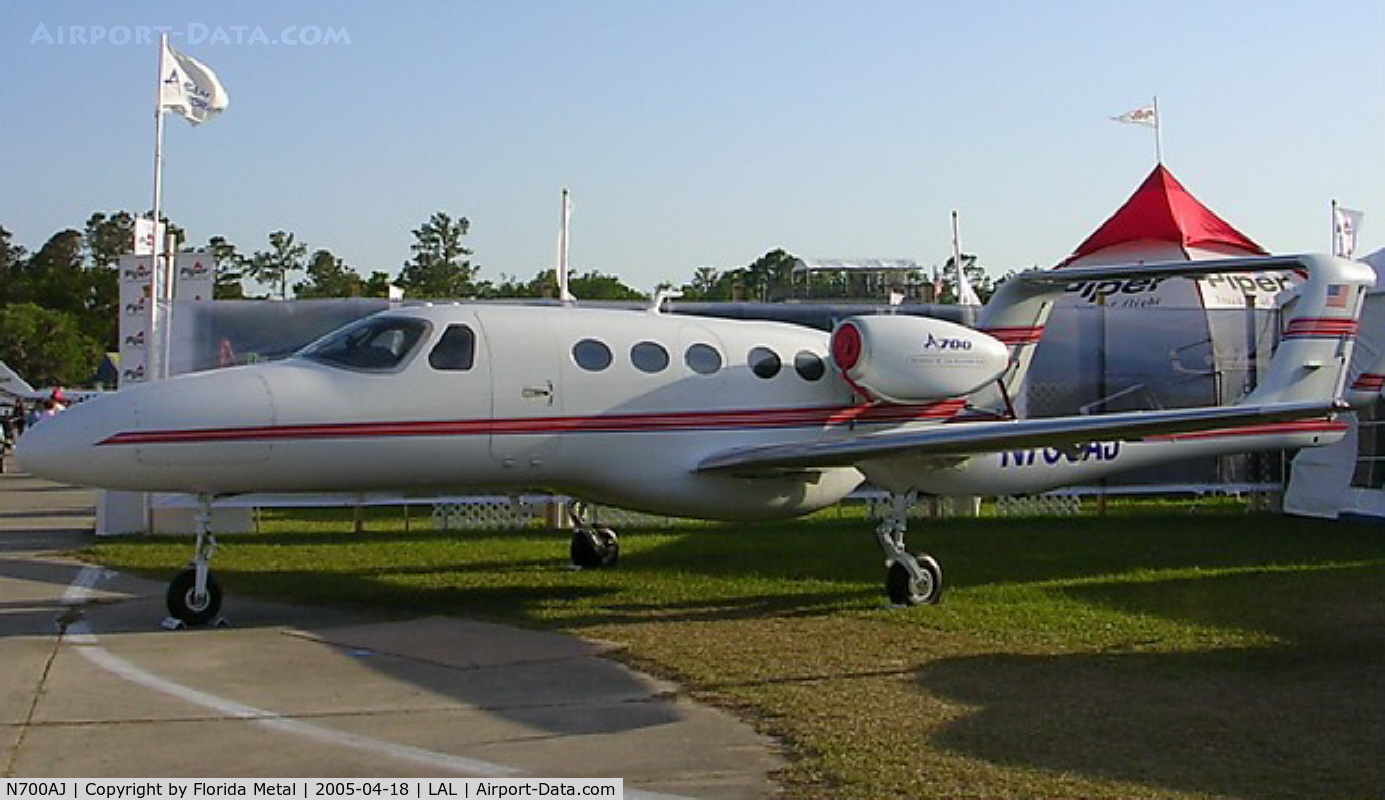 N700AJ, 2007 Adam Aircraft A700 C/N 0004, Adam 700