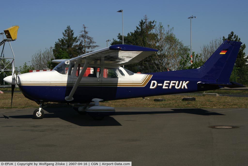 D-EFUK, Reims F172N Skyhawk C/N 1841, visitor