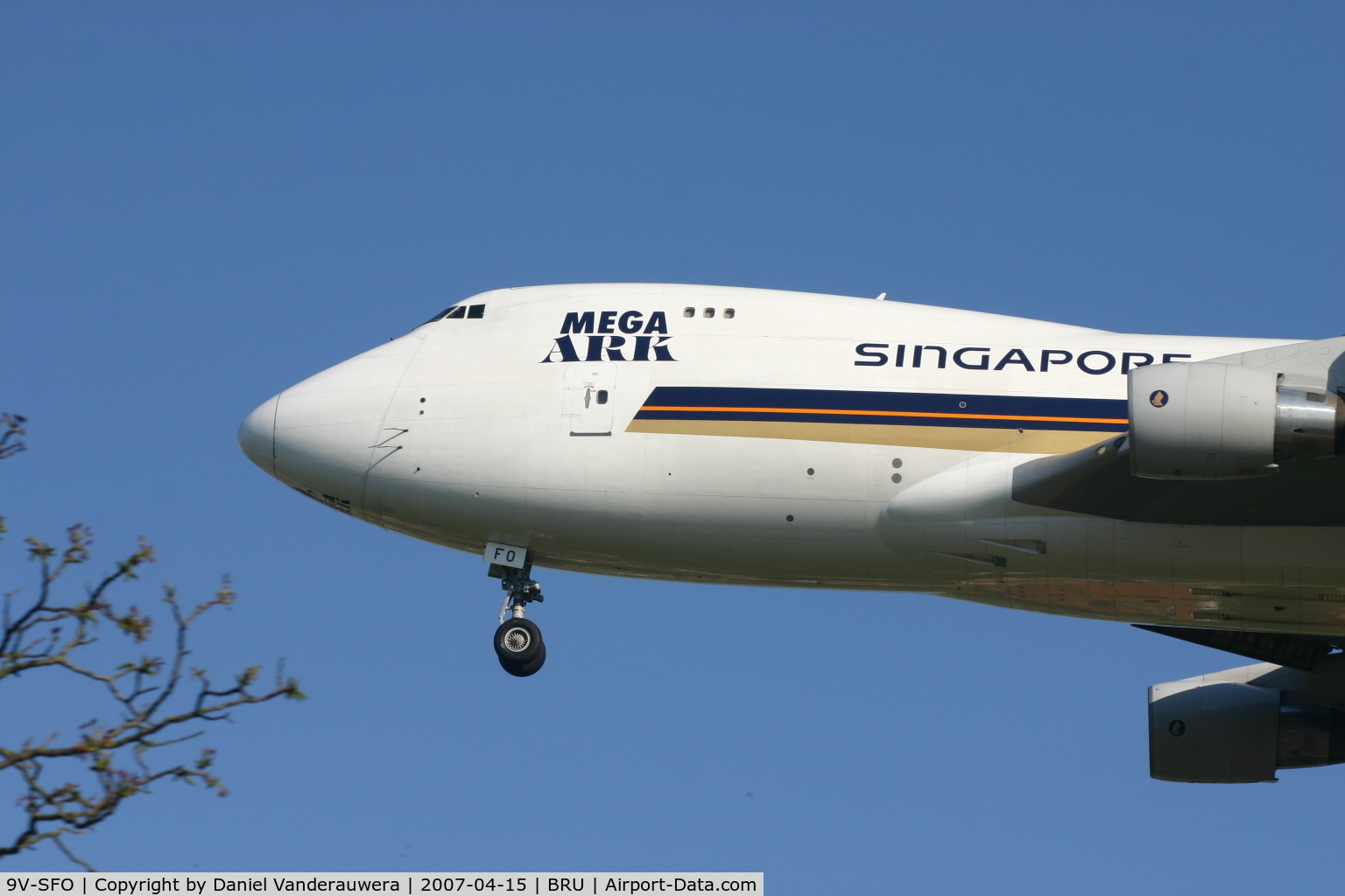 9V-SFO, 2004 Boeing 747-412F/SCD C/N 32900, shortly before landing on rwy 25R