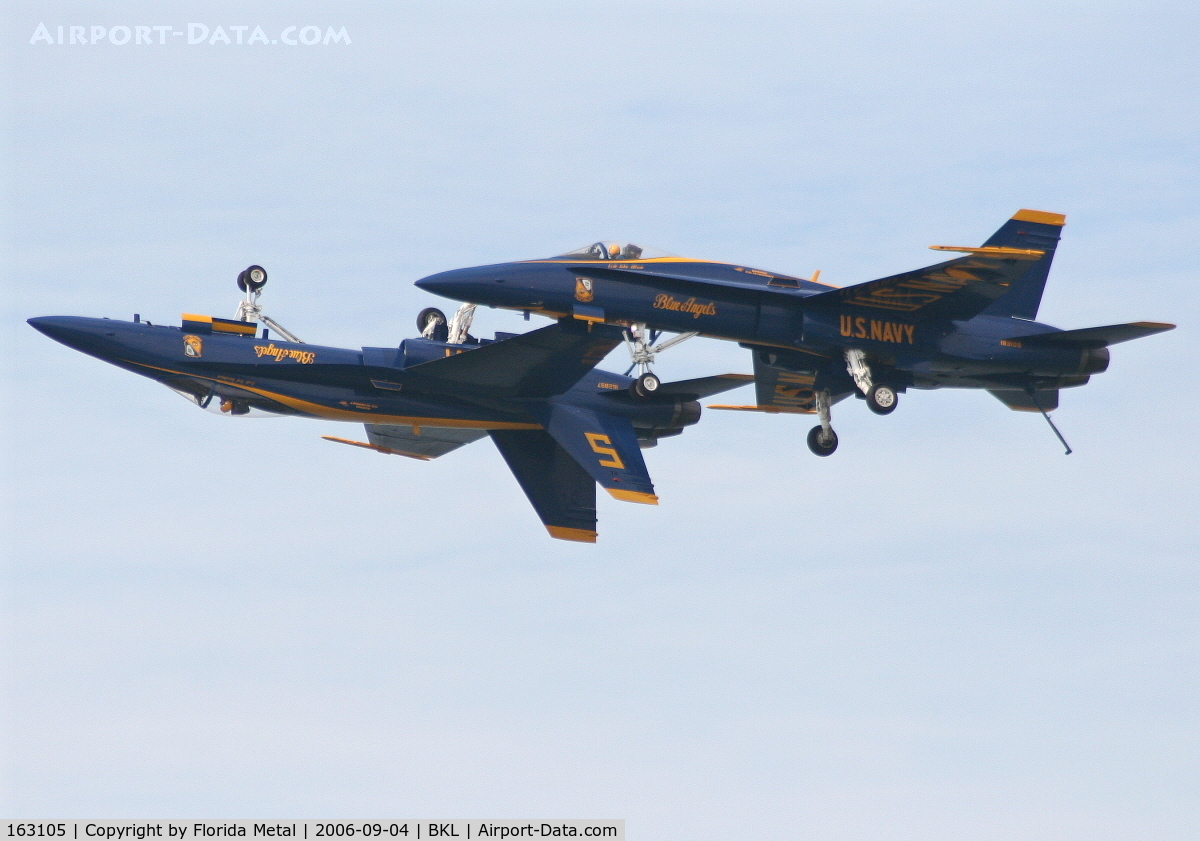 163105, McDonnell Douglas F/A-18A+ Hornet C/N 0494/A408, Formation