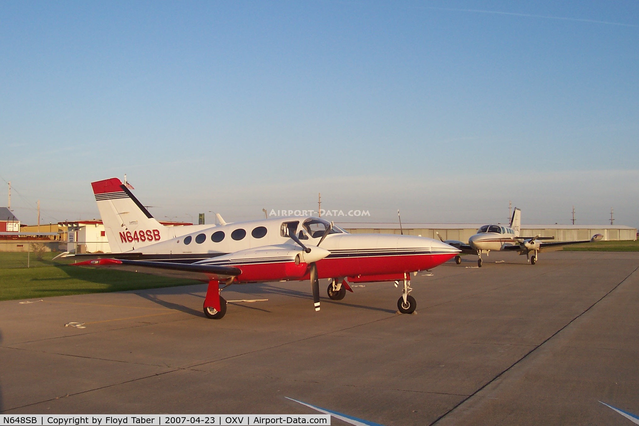N648SB, 1979 Cessna 421C Golden Eagle C/N 421C0648, Short stay for fuel and Race Car Testing