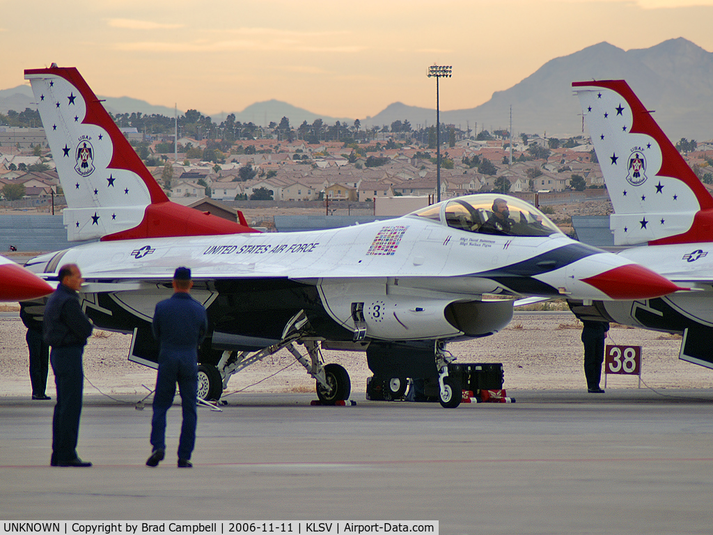 UNKNOWN, General Dynamics F-16C Fighting Falcon C/N Unknown, USAF Thunderbirds - Aviation Nation 2006