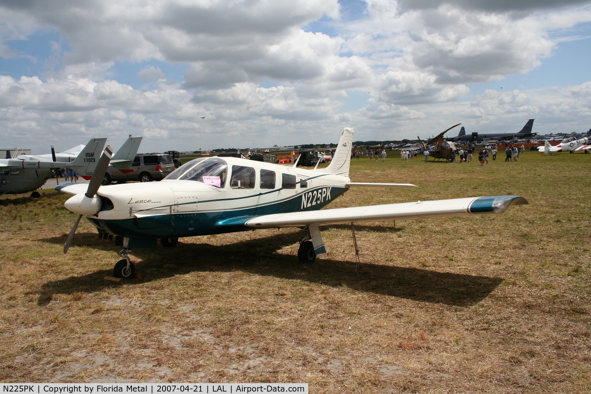 N225PK, Piper PA-32R-300 Cherokee Lance C/N 32R-7780086, PA-32-300