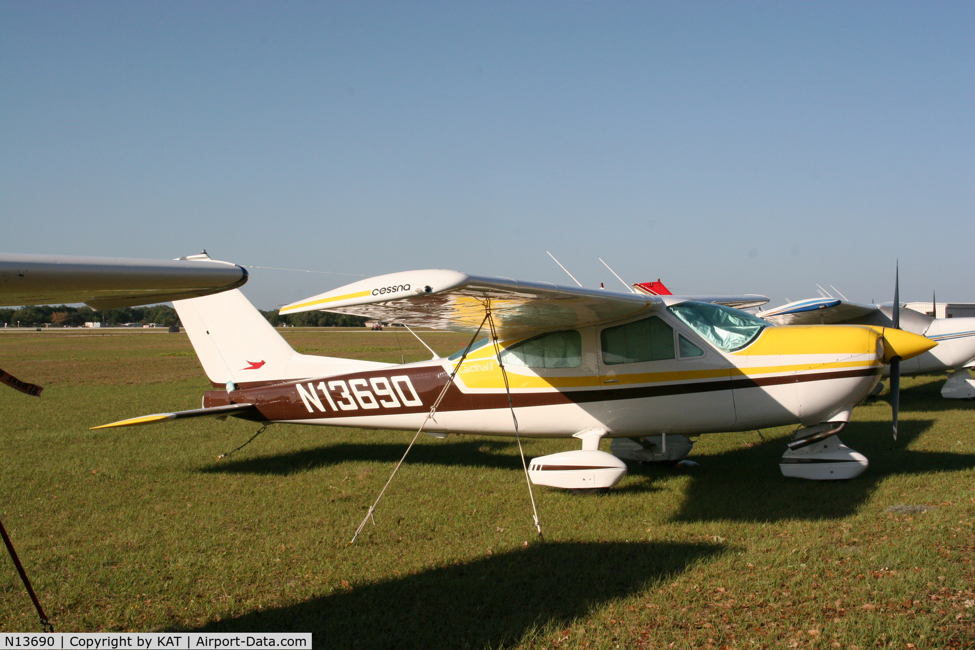N13690, 1976 Cessna 177B Cardinal C/N 17702454, nice