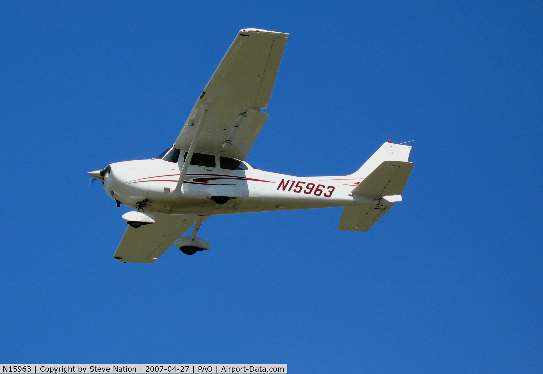N15963, 2005 Cessna 172S C/N 172S9904, Advantage Aviation 2005 Cessna 172S on final @ Palo Alto, CA