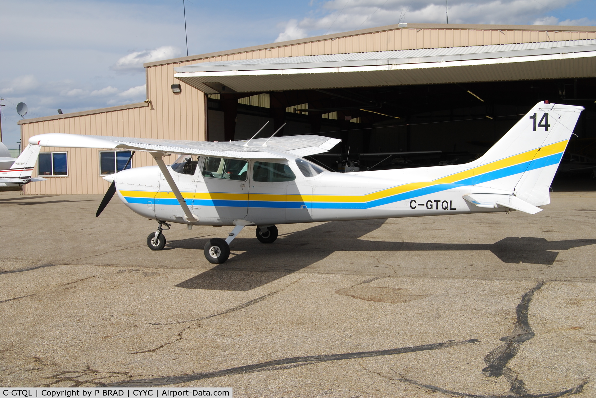 C-GTQL, 1980 Cessna 172N C/N 17273321, cyqf