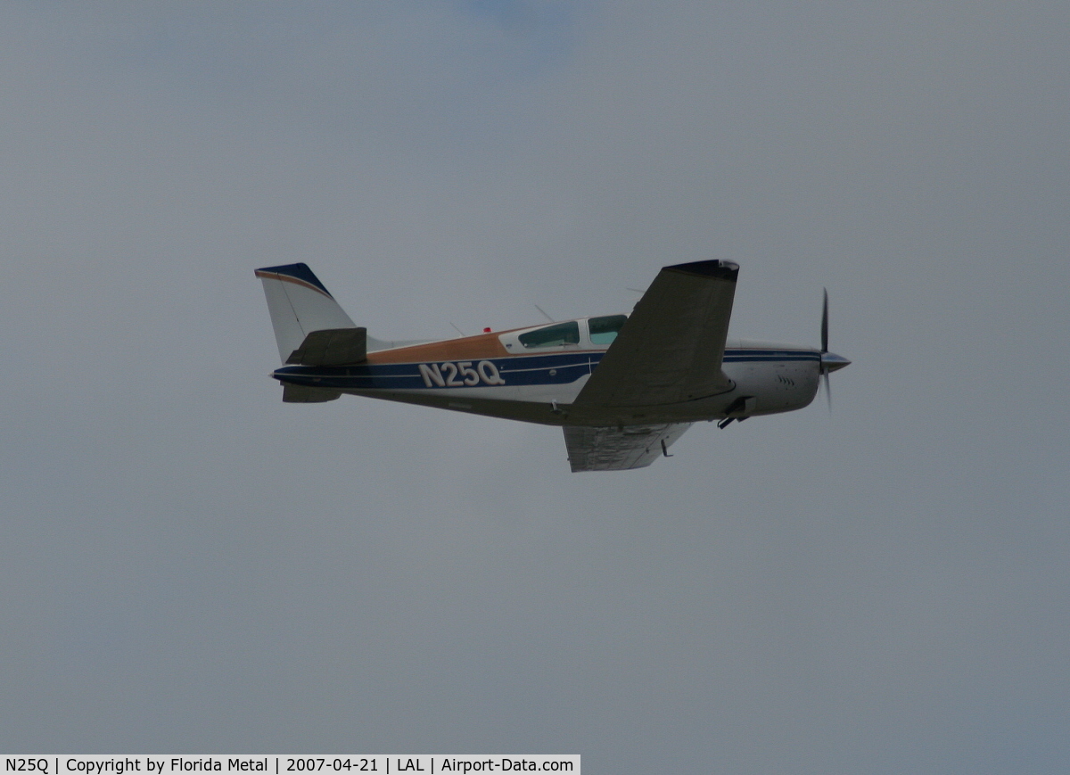 N25Q, 1976 Beech F33A Bonanza C/N CE-653, Beech 33